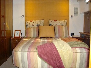 65ft Maritimo Custom interior